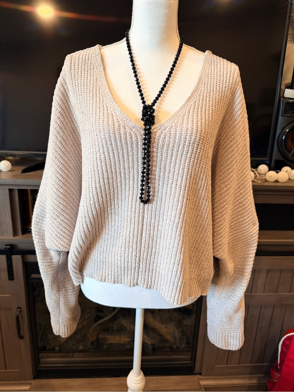 Double Zero Women's V-Neck Ribbed Sweater — Cream